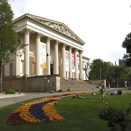 Real Museum Ii *