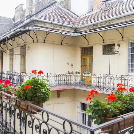 Apartman Real Museum Ii *
